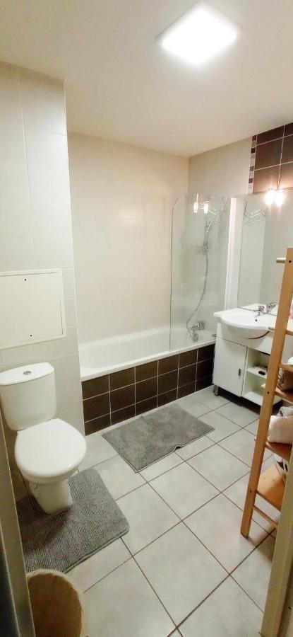 Brit'S Studio Apartment Talange Ngoại thất bức ảnh